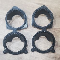Subaru Speaker Mounts