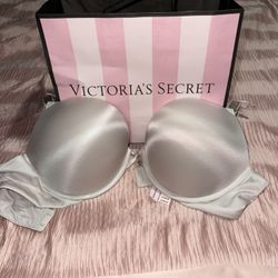 BRAND NEW WITH TAG Victoria’s Secret Push-Up Bra Size 38C $30firm Fcfs