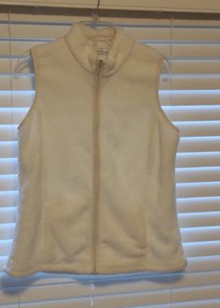 Kim Rogers solid white vest size large