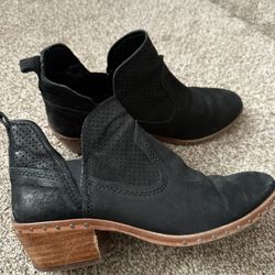 Vince Camuto Vintage Leather Bootie