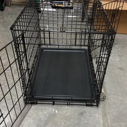 Small Dog Crate (24L x 18W)