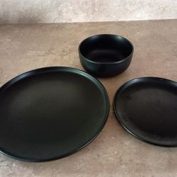 12 Piece Stoneware Dinnerware Dish Set-brand New 