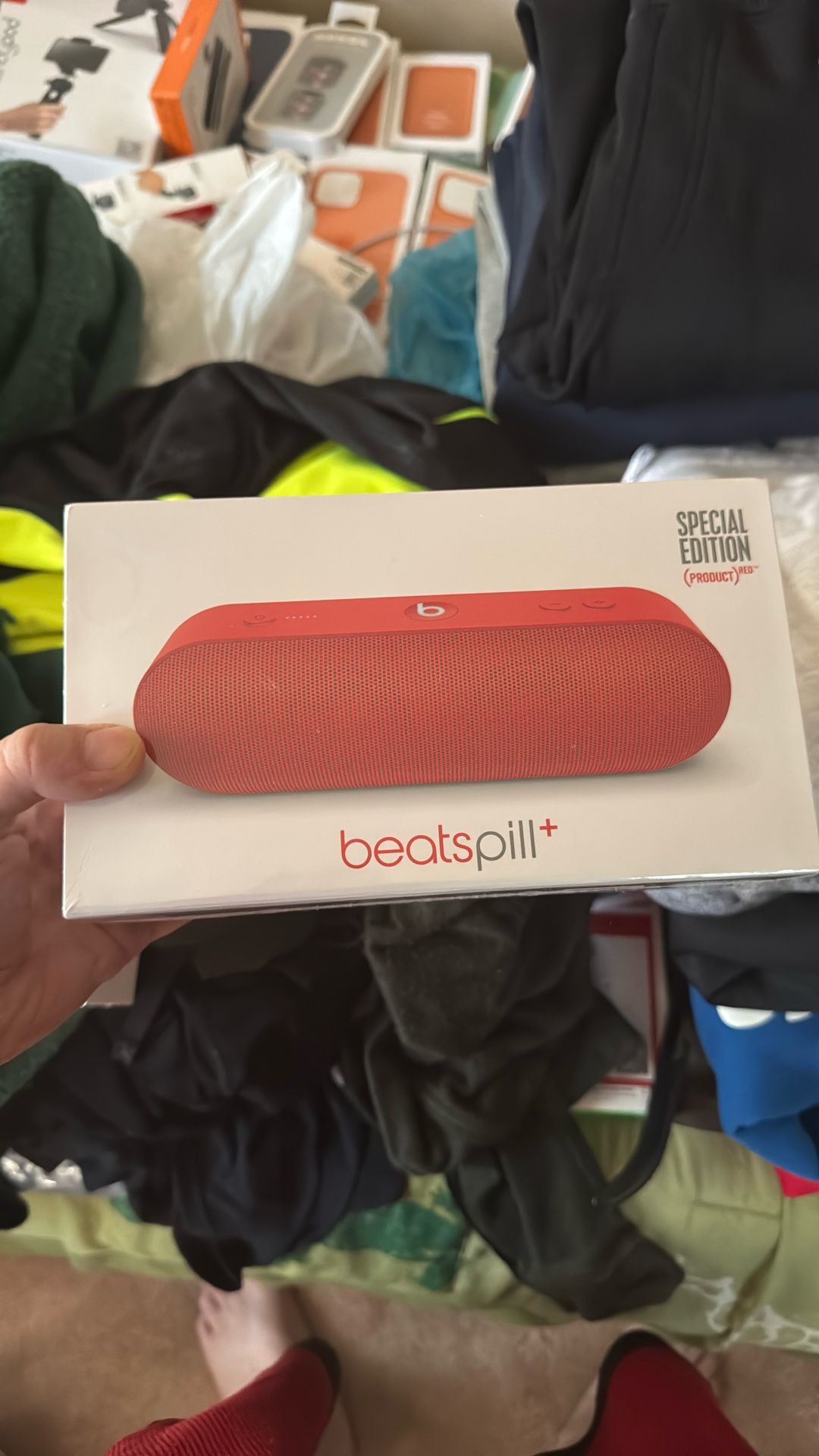 Special Red edition Beats Pill