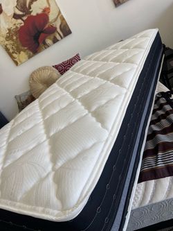 Twin mattress