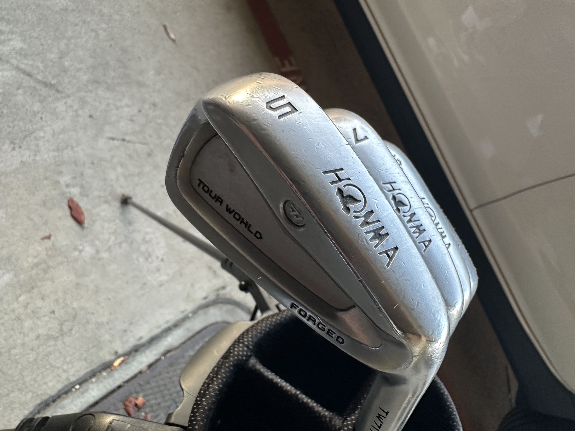 Honma TW717