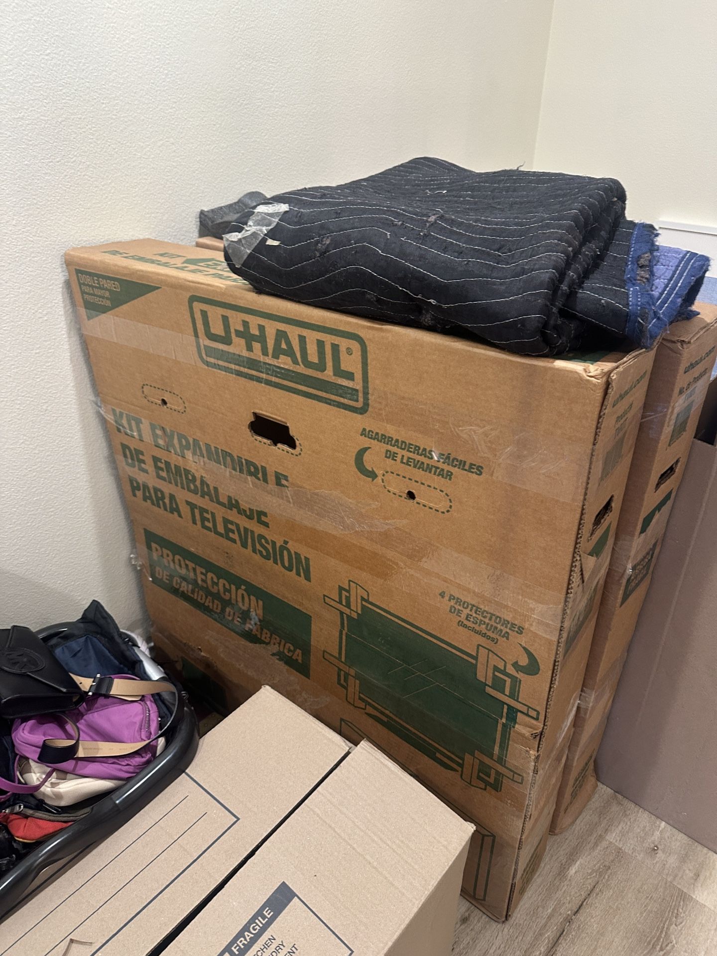 Moving TV Box