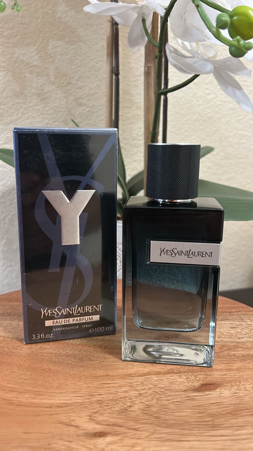 Yves Saint Laurent (YSL)