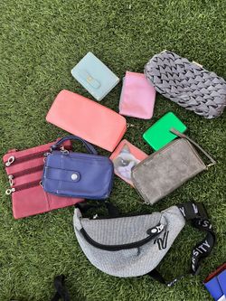 Wallets & Change Purses