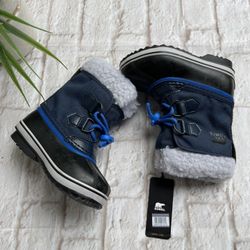 SOREL Snow Boots Size 9 New