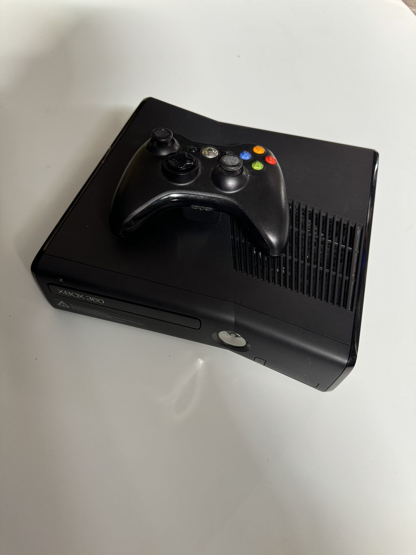 Xbox 360 Slim 3gb