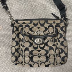 Coah Bag! Body Cross!