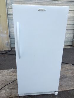 14 cu ft stand up freezer frost free