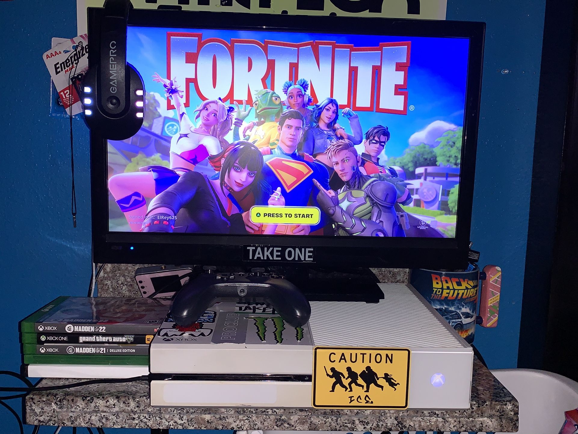 Xbox One + Monitor