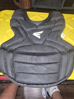 Easton 13 inch youth chest protector