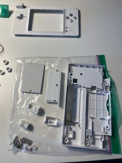 Nintendo DS Lite parts disassembled.