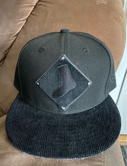 Chicago White Sox New Era MLB blackout fitted hat 7 1/2