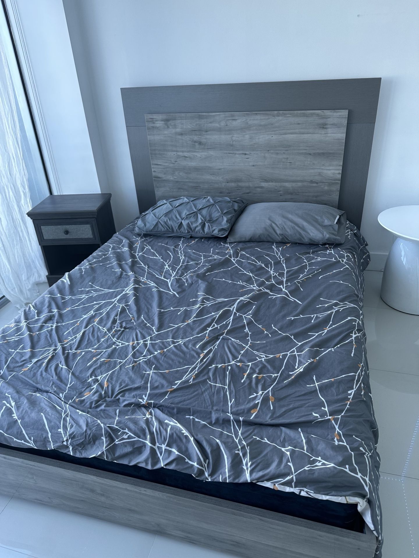 Queen Bed with Mattress. Has to be picked up today