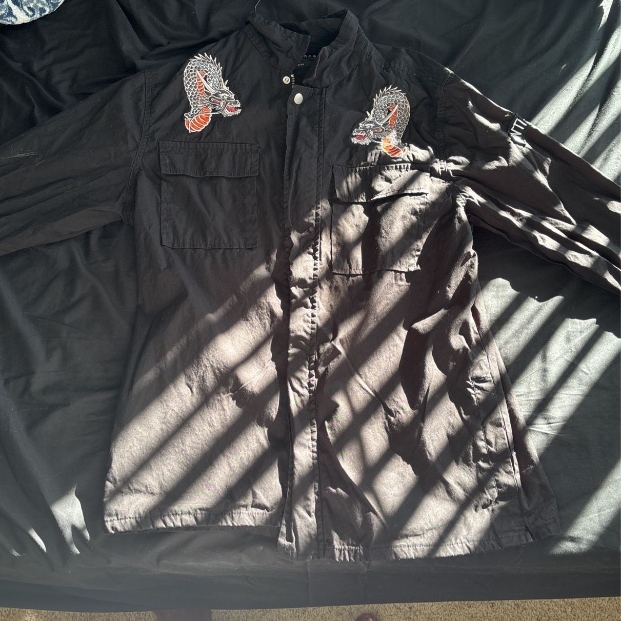 Medium (Boxy Fit) Pacsun Dragon Jacket