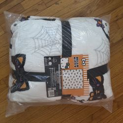New Hello Kitty Spider Black Cat Halloween Blanket 