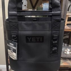 Yeti Tote Bag