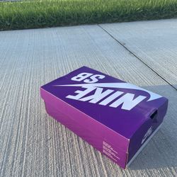 Nike Dunk Sb , cherry red, size 9 