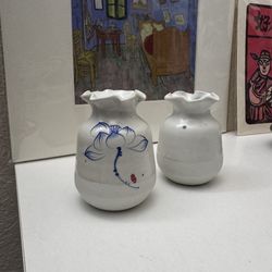 2 Oriental Chinese Style Mini Ceramic Vase 