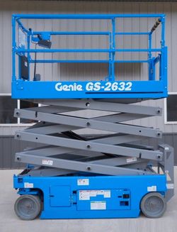 SCISSOR LIFT