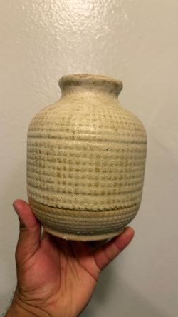 Umbria Pot With Texture, Ceramic, White