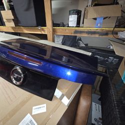 2013-14 Ford Mustang coupe Trunk 