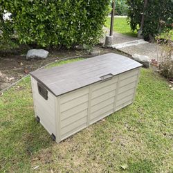 75 Gallon Resin Outdoor Plastic Storage Deck Box Waterproof Patio Storage Box Organization with Wheels for Patio Furniture