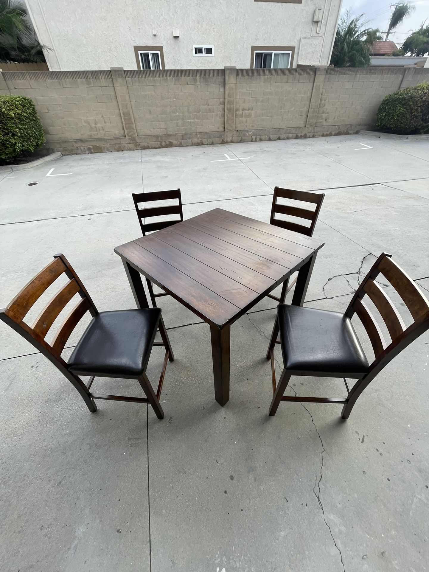 Tall Dining Table With Chairs.