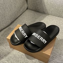 AUTHENTIC Burberry Pool Slides/Shoes Size 41 Euro, 8 Men 10 Women 