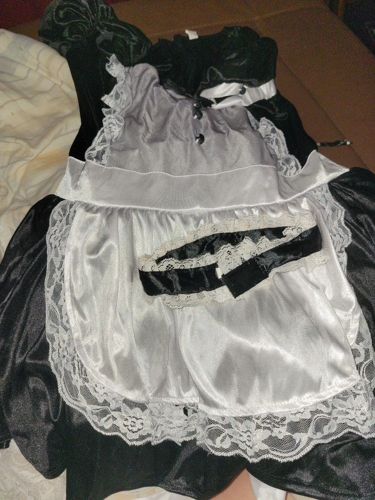 Costume