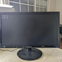 Samsung 24" Monitor