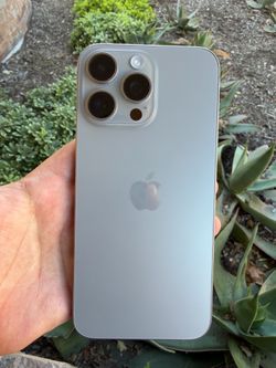 iPhone 15 Pro Max Unlocked