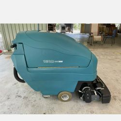 (((Carpet Extractor Tennant 1610 Carpet Extractor Wireless Walk Behind Battery Powered))