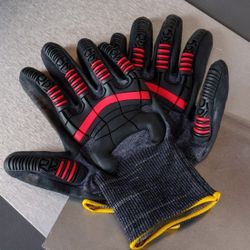 Industrial Cut Resistant Mechanic Gloves - Sizes M/ L