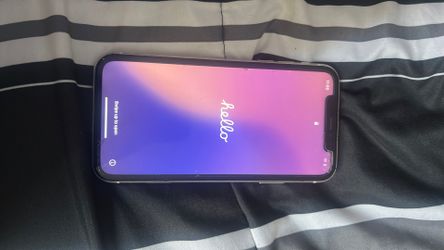 iPhone 11,white