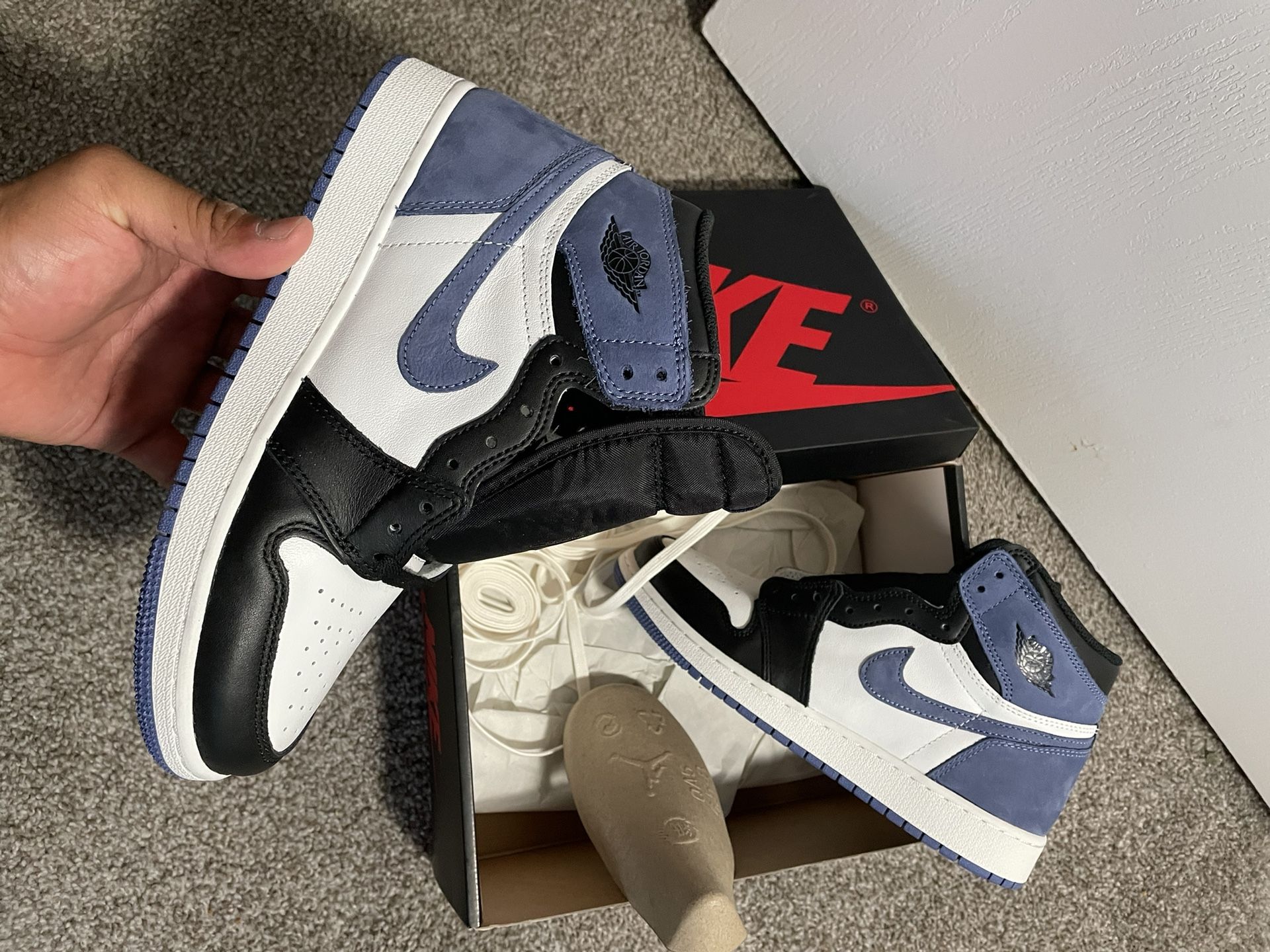 Blue Moon Jordan 1 Size 7y