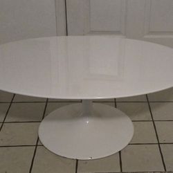 Mid-Century 42" Coffee Table w/Steel Tulip Base 