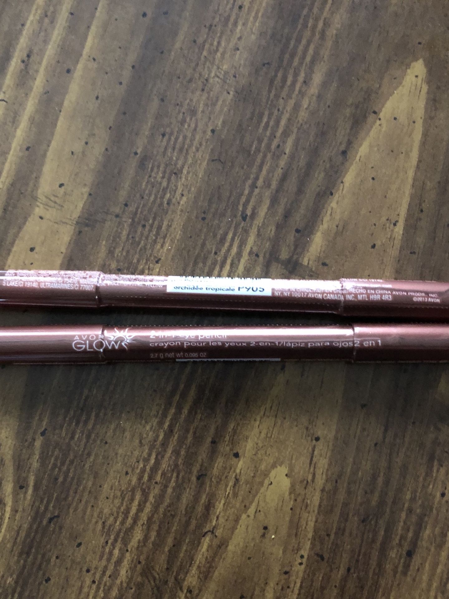 Avon Glow 2-in-1 Eye Pencil!!! P905 Tropical Orchid!!!