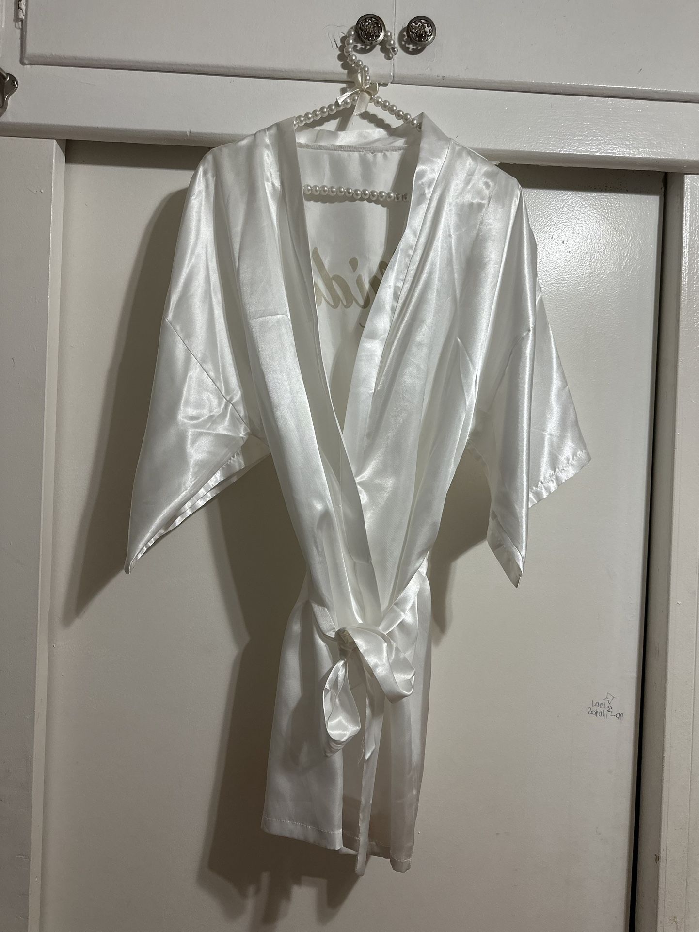 bride's robe