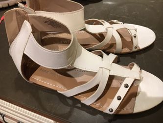 Girls sandals Nine West size 3 new