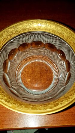 6 Crystal and Gold Bowls