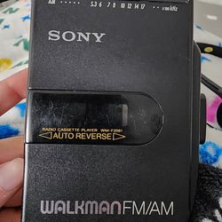 Sony Walkman AM/FM Radio & Cassette Player