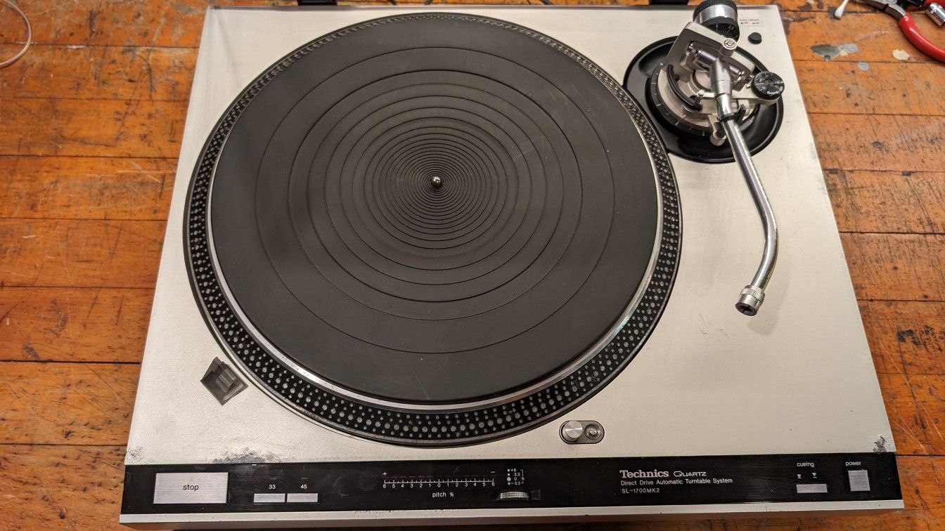 Technics Sl-1700 MK2 Vintage Turntable Semi Automatic Serviced Works Great