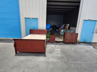 Queen bed
