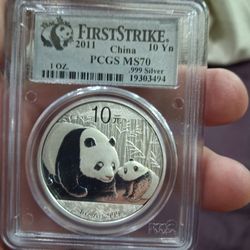 Frist Strike 2011 China 10 Yn Pcgs Ms70