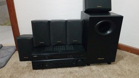 Pioneer yamaha surround sound system!!!