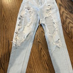 American Eagle Really Ripped Jeans - Size 0 Regular 